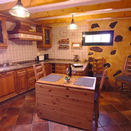 Casa Canaria Con Vistas, En *